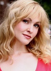 Jenn Lyon
as Mackenzie