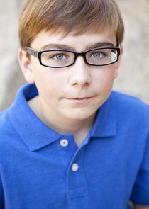 Kaden Gibson
as Harper