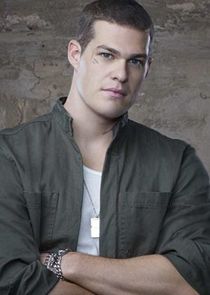 Greg Finley
as Drake