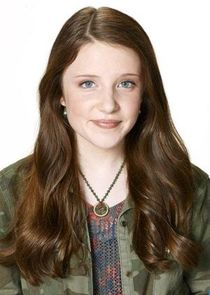 Samantha Isler
as Ellie