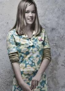 Lisa Blackwell
as Pandora Moon