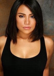 Natalia del Riego
as Lilla Belle