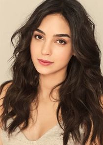 Melissa Barrera
as Michelle