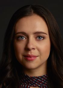 Bel Powley
as Claire Canway