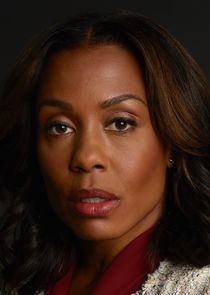 Karen Pittman
as Mia Jordan