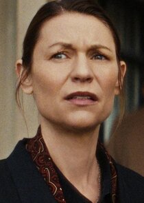 Claire Danes
as Aggie Wiggs