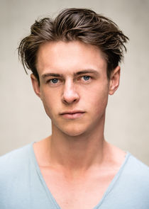 Ben Radcliffe
as Giselher