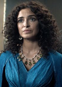 Anna Shaffer
as Triss Merigold