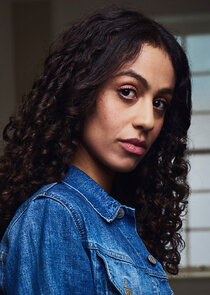 Robyn Cara
as Kelly Riker