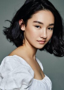 Minnie Mills
as Shayla