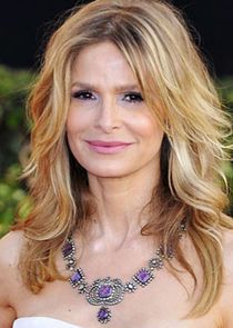 Kyra Sedgwick
as Julia