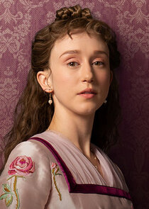 Taissa Farmiga
as Gladys Russell