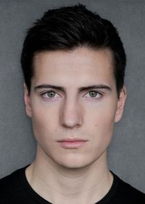 Jacob Ifan
as Hector Robinson