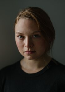 Mia Threapleton
as Honoria Marable