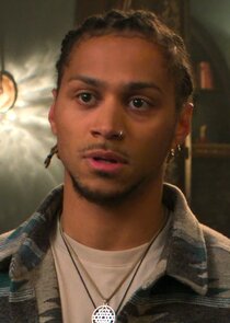 Bluey Robinson
as Connor Green