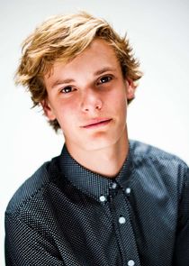 George Ferrier
as Brad Thompson