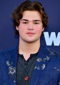 Maxwell Acee Donovan
as Ethan Macintosh