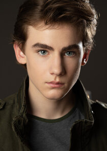 Brady Hepner
as Diller Hopkins