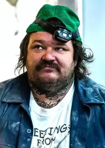 Matty Matheson
as Neil Fak