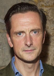 Nicholas Gleaves
as Allen Feraday