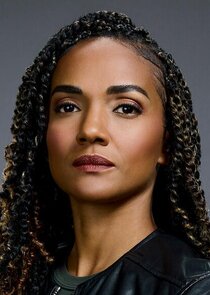 Mekia Cox
as Nyla Harper