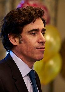 Stephen Mangan
as Nathan Stern
