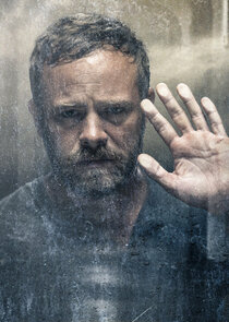 Moe Dunford
as Alec Kurtz