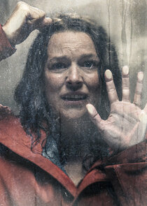 Josefin Neldén
as Amy