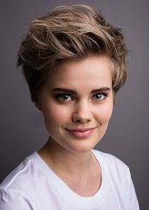 Elizabeth Cullen
as Young Connie