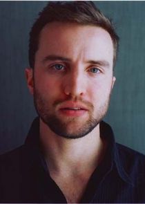 Aaron Poole
as Billy