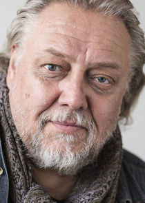 Alan C. Peterson
as Charles Conch