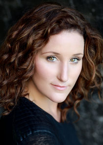 Bronagh Waugh
as DI Shona Sinclair
