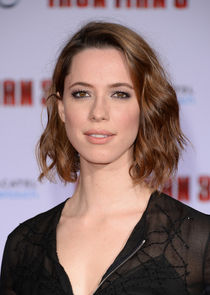 Rebecca Hall
as Claire Kutty