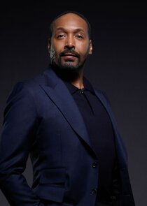 Jesse L. Martin
as Alec Mercer
