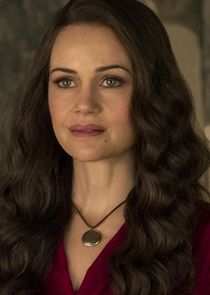 Carla Gugino
as Olivia Crain