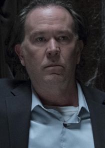 Timothy Hutton
as Hugh Crain