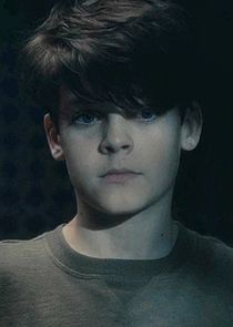 Paxton Singleton
as Young Steven
