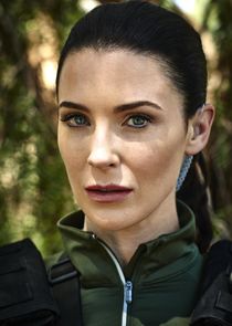 Bridget Regan
as Sasha Cooper