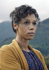 Vinette Robinson
as Nicola Daniels