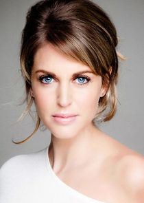 Amy Huberman
as Alice Heston