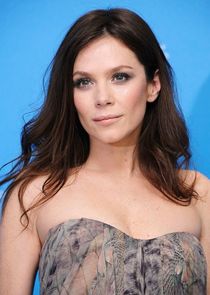 Anna Friel
as Ellie Manning