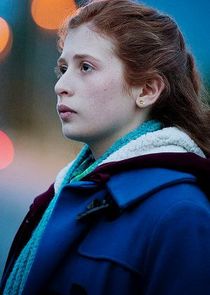 Yara Pilartz
as Camille