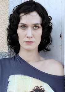 Clotilde Hesme
as Adèle