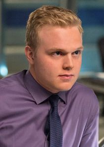 Joe Adler
as Jason Wylie