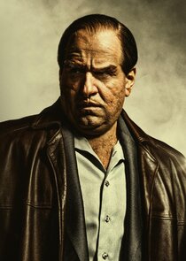 Colin Farrell
as Oswald 