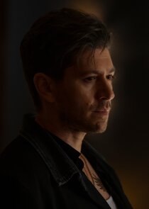 Michael Zegen
as Alberto Falcone