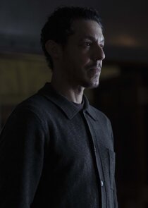 Theo Rossi
as Dr. Julian Rush