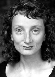 Amanda Lawrence
as Evelyn Wiseman