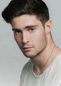 Mattias Inwood
as Corey Welch