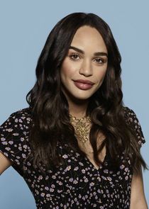 Cleopatra Coleman
as Erica